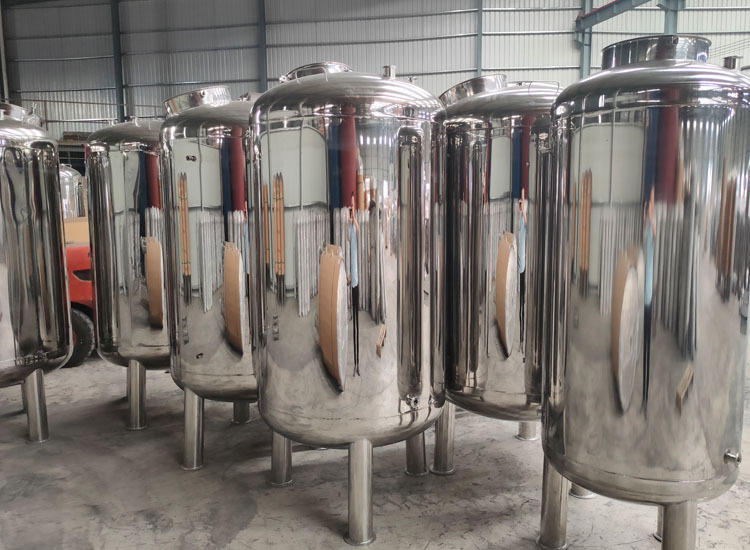 Meigu manufacturer provides food grade stainless steel sterile ultra pure water tank, sanitary grade water storage tank, vertical water storage bucket