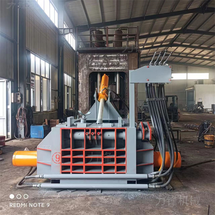 Iron and steel scrap metal block making machine can block making machine