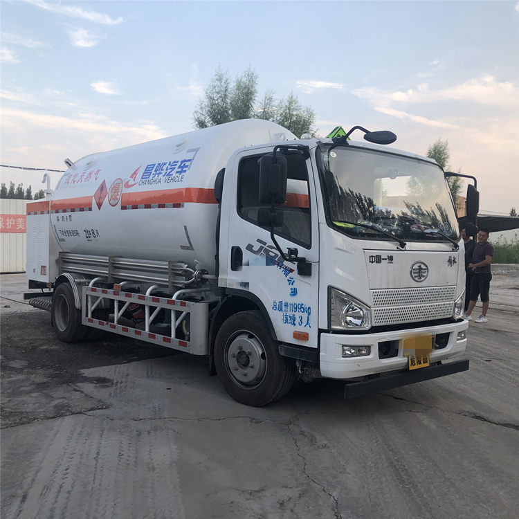 Used lng liquefied natural gas transport vehicle 9 cubic meters and 15 cubic meters mobile refueling vehicle