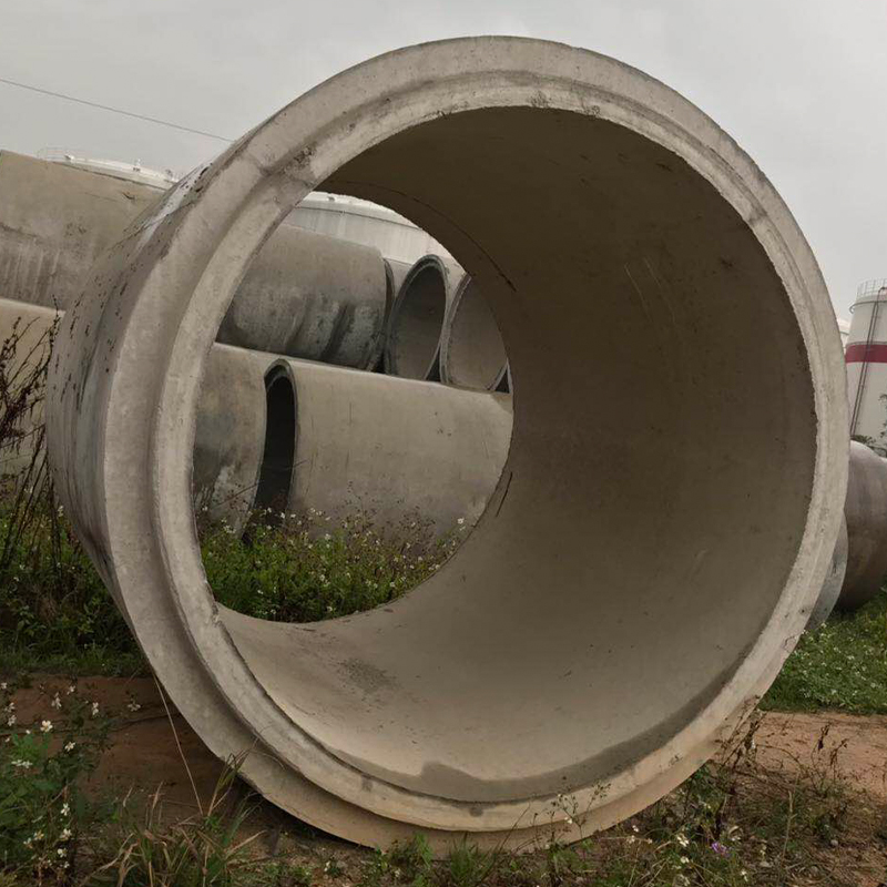 Reinforced concrete drainage pipes and cement pipe manufacturers have complete rules for circular sewage drainage hollow cement culvert pipes in stock