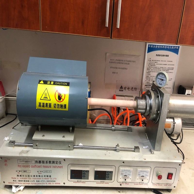 Linear thermal expansion coefficient tester can be used to detect the expansion system through atmospheric vacuum pumping