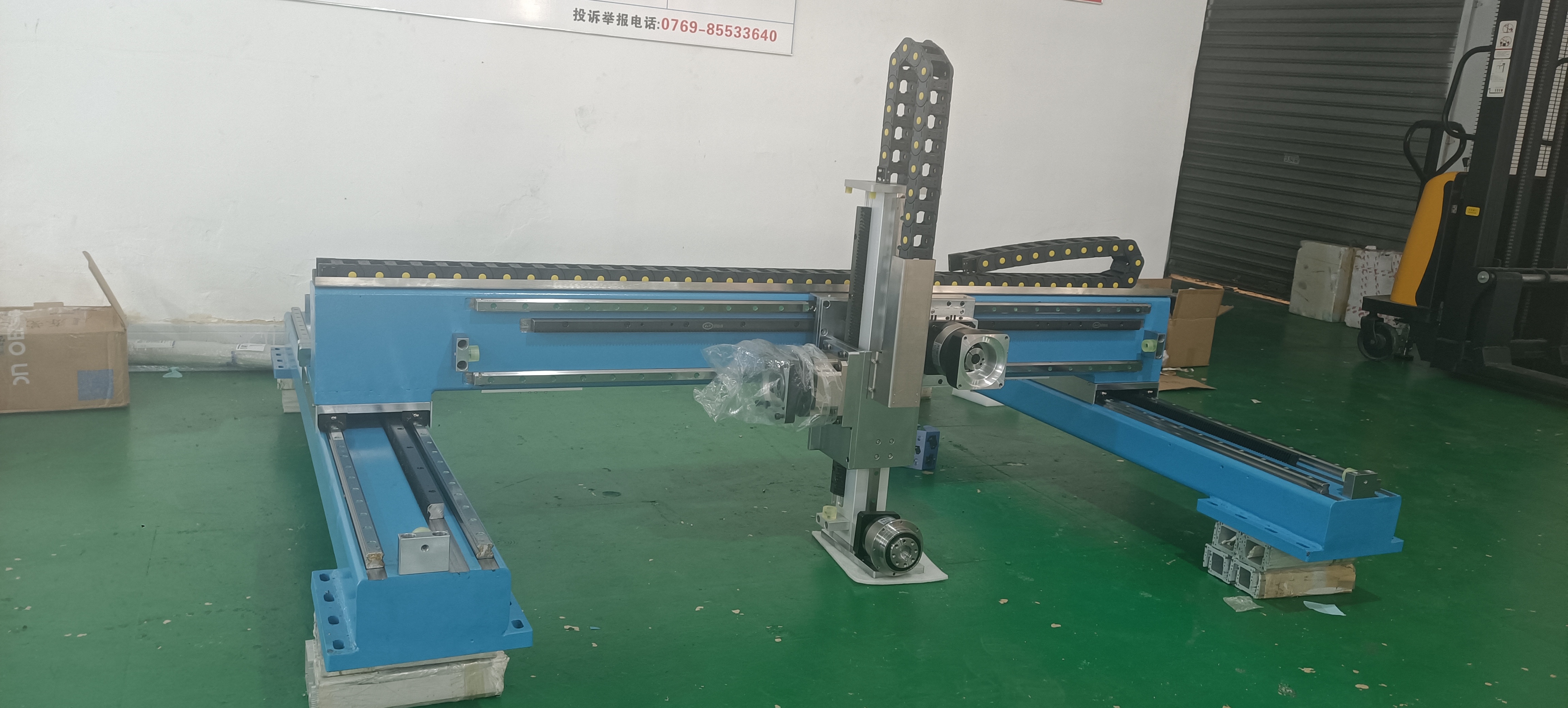 TCKO non-standard automatic loading and unloading manipulator equipment, multi-station boxing truss handling and picking gantry robot