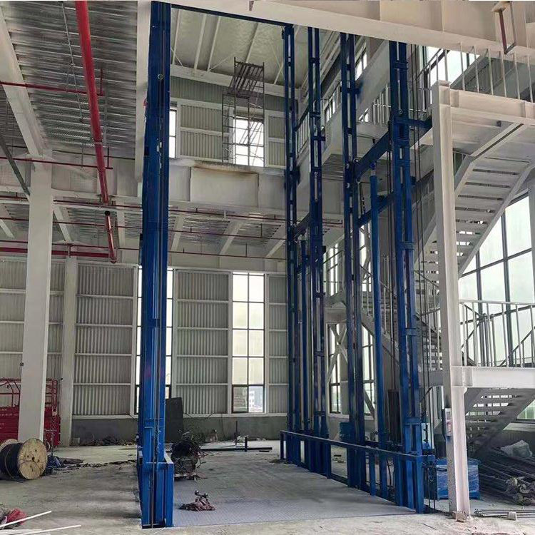 Lifting machinery - Hydraulic lifting of cargo elevators - Guide rail type lifting platforms - Indoor and outdoor cargo elevators for factory buildings