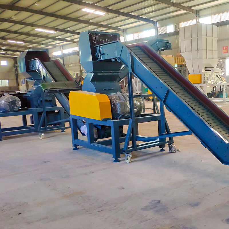 Waste PCB circuit board crushing, regeneration and sorting equipment Circuit board crushing, dismantling and recycling line