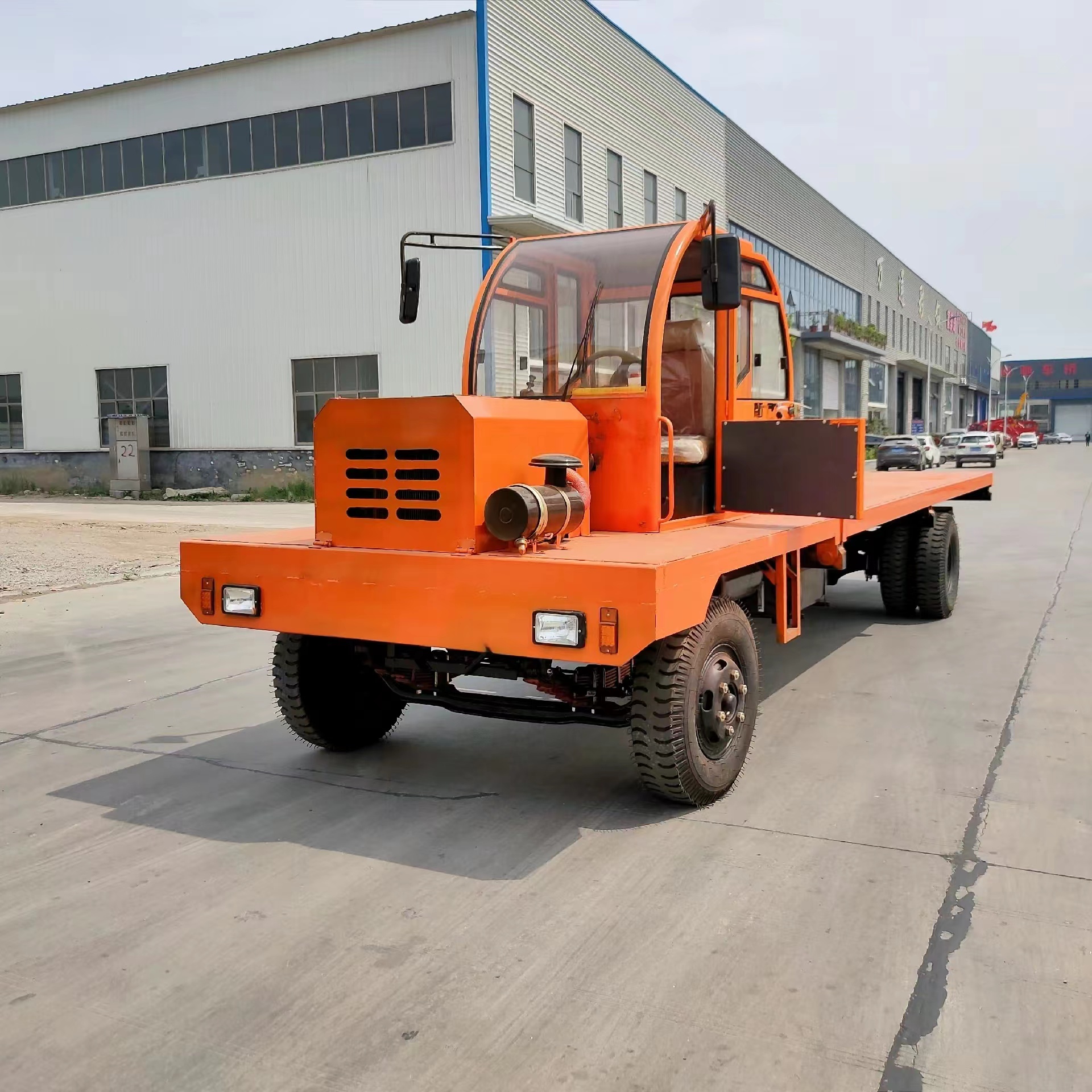 Customized steel transport vehicle, lengthened Flatbed trolley, pulling steel, wood, bamboo, four different sides, rollover tractor