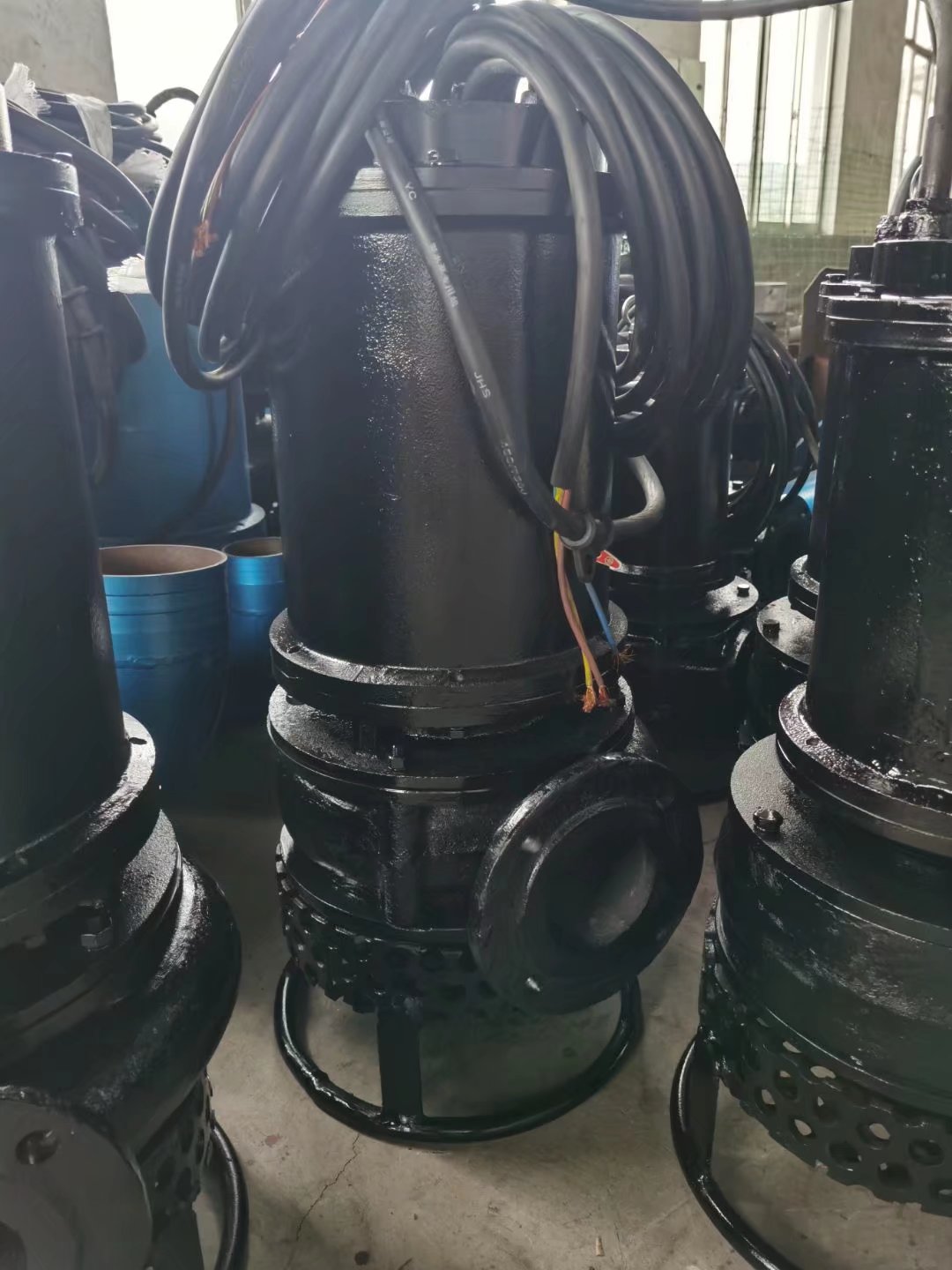 Zhuozhong ZJQ submersible slurry pump has a wide discharge capacity, high wear resistance, and strong corrosion resistance