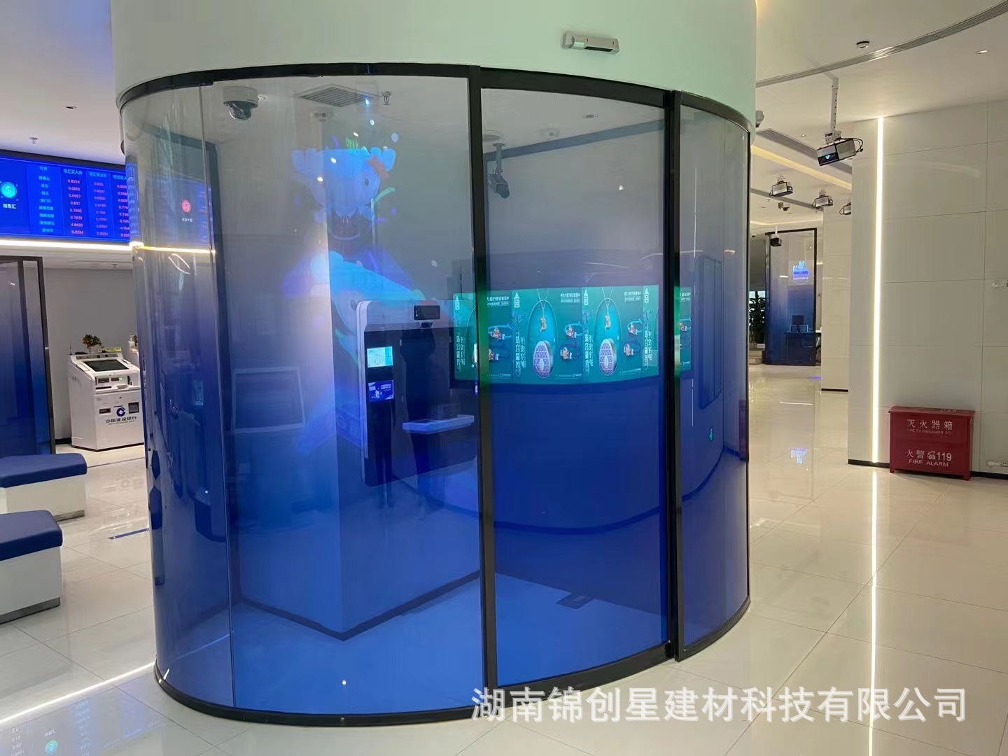 Colorful glass color change, dazzling color glass, laminated curtain wall glass, gradient glass, deep carving, wired art glass