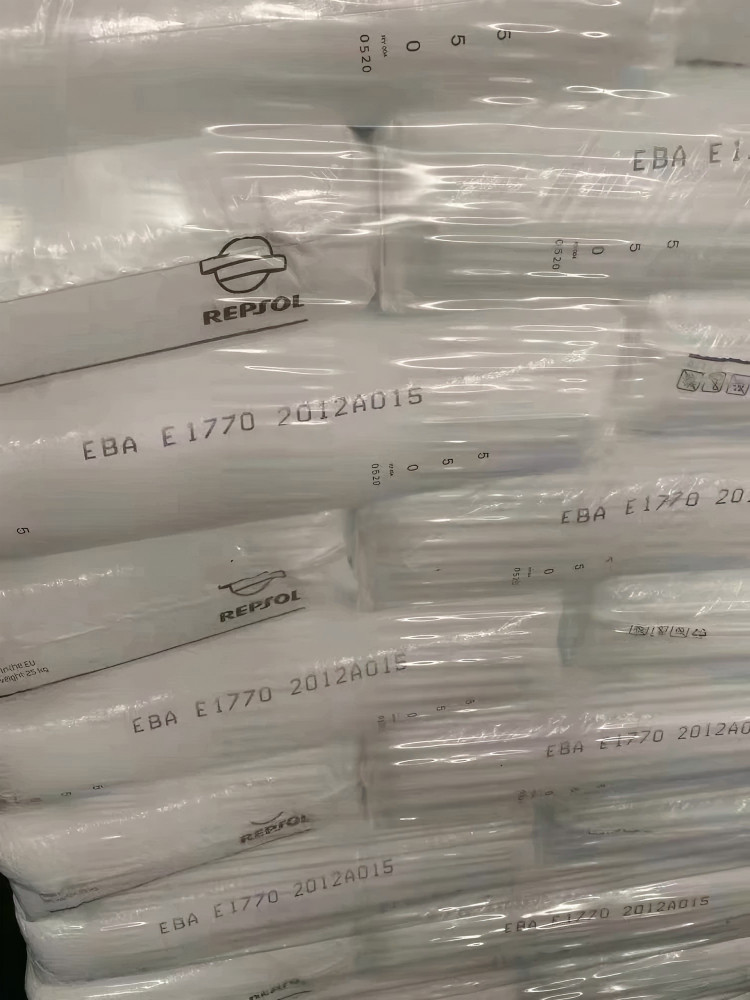 雷普索尔EBA E303 /E1240吹塑成型 拉伸膜 重型包装 良好的光学性能