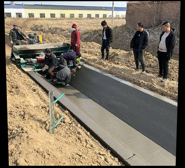 Self propelled water channel forming machine, agricultural ditch trapezoidal sliding film machine, curb stone cast-in-place machine, Karl Cheng