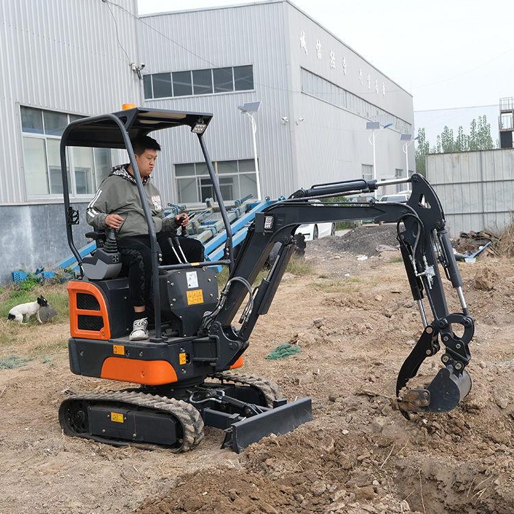 13小型挖掘机 家用挖土1吨农用果园多功能工程履带挖机