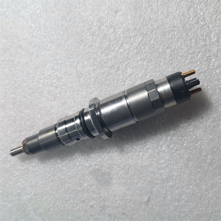 Dongfeng Cummins Diesel Engine Tianlong Series Injector QSB6.7 0445120231