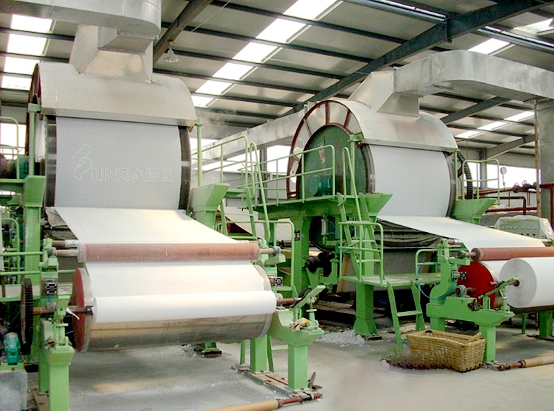 The production line of Guangmao paper machine is equipped with drying cylinders, boilers, mesh cages, accessories, and fire paper cutting blocks