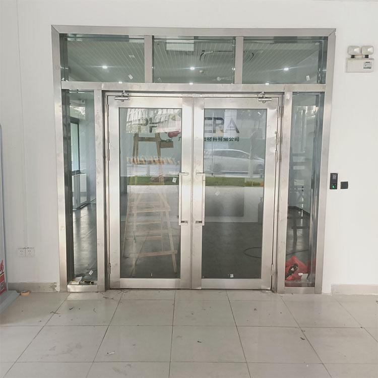 Baodun fireproof partition uses Class A thermal insulation nano silicon fireproof glass, which is not yellowing and has good weather resistance