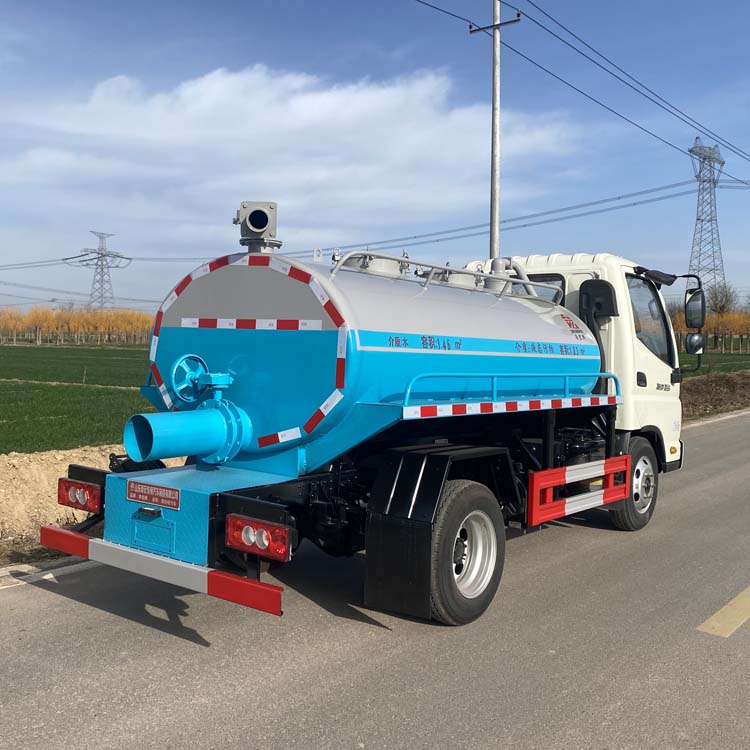 Blue Label Futian Aoling 4-way Sewage and Septic Suction Truck with 132 horsepower is suitable for small and medium-sized community enterprises, residential areas, and schools