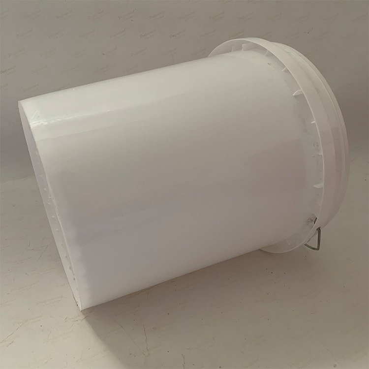 Wholesale supply of 16 liter portable injection molded round barrels with large diameter plastic barrels for butter barrels