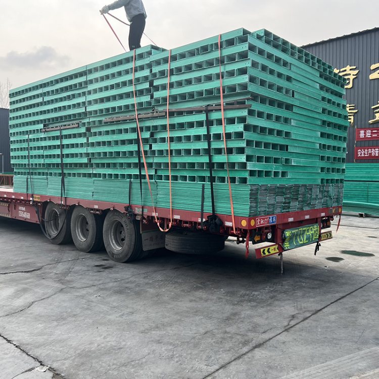 新达科技电缆槽盒梯式大跨距走线槽托盘式桥架地铁机场波纹板管箱