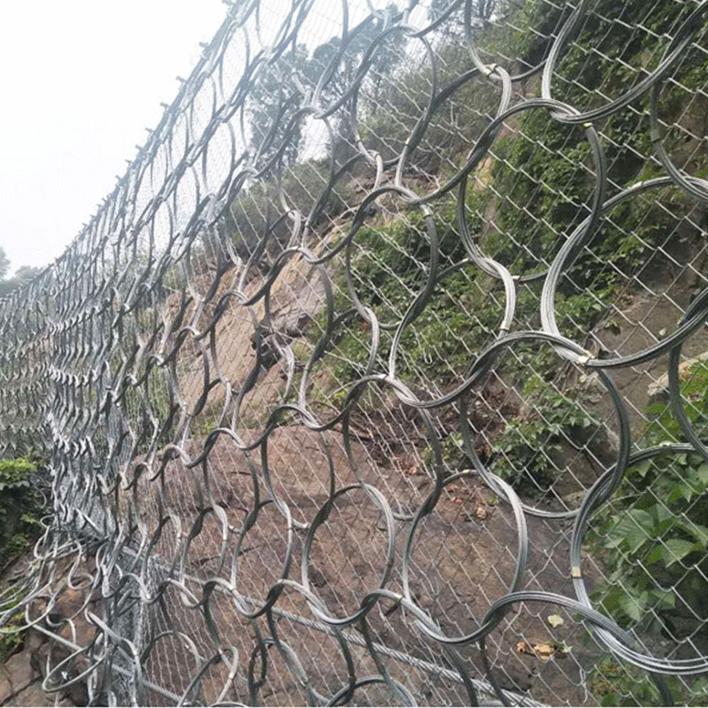 渤航丝网隐形钢丝防护网用于公路两旁山体工程全国施工厂家