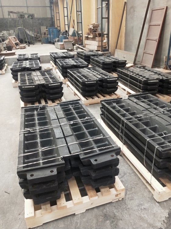 One stop service for steel castings at Huatong Large Foundry, providing finished product delivery support for non-standard production of lost foam process