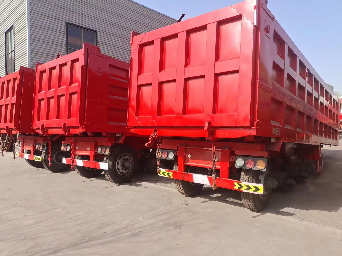 13 meter high railing trailer with light weight and large cargo capacity, manufacturer's direct delivery quality assurance