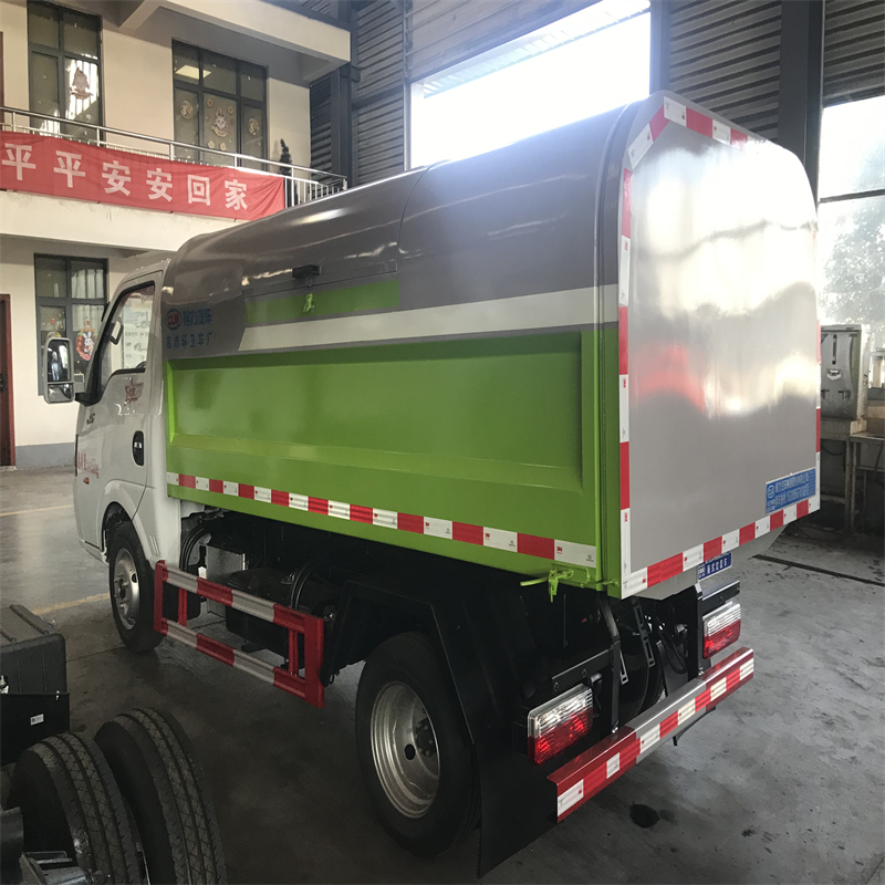 Fukuda Mini Card Heart 2600 wheelbase carriage detachable hook arm garbage truck beautifies rural and urban transportation