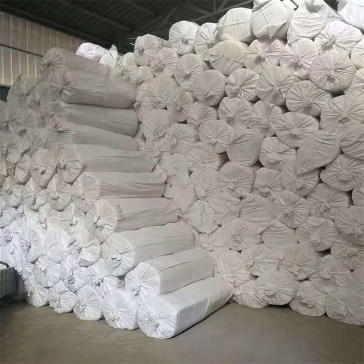 Spot wholesale of Aluminium silicate cotton needle blanket fireproof industrial thermal insulation roll blanket manufacturers