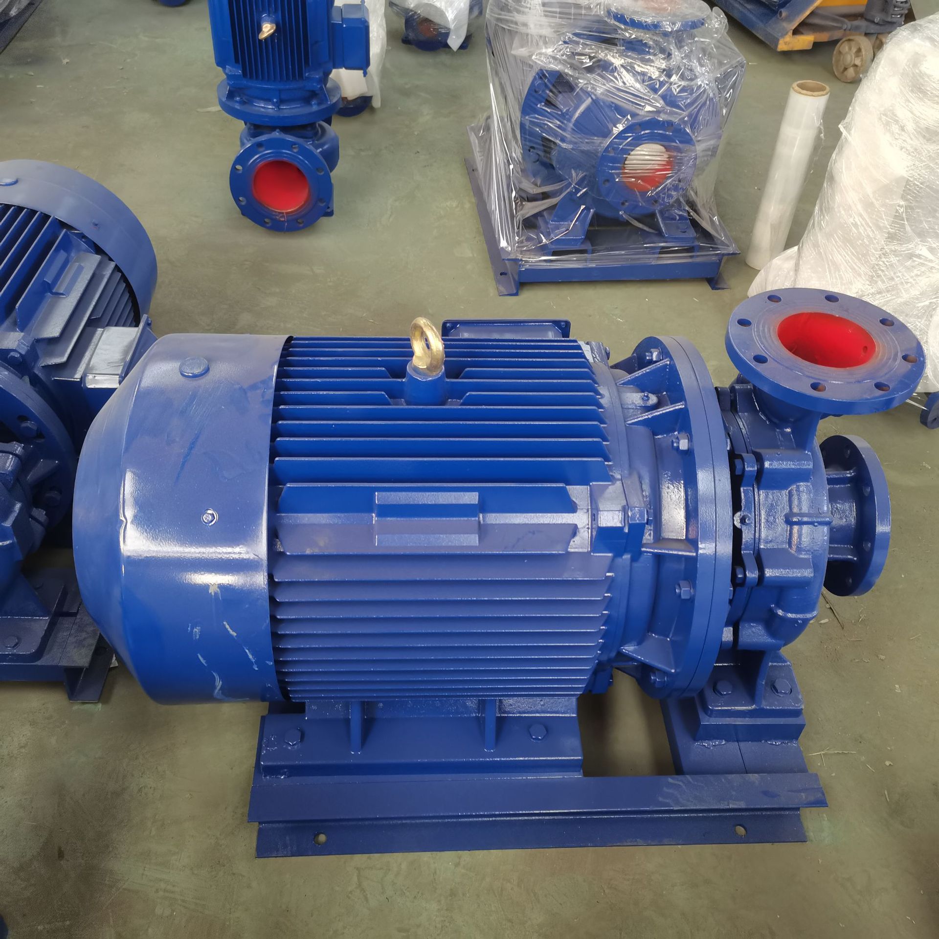 The manufacturer provides ISW horizontal pipeline centrifugal pump, 2-inch garden irrigation pump, 3-inch boiler circulating fire booster pump