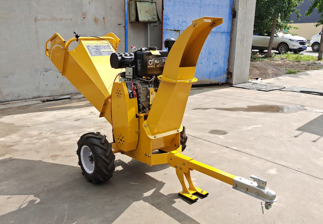 Woming Machinery Fruit Tree Branch Crusher Mobile Orchard Branch Crusher Diesel Power