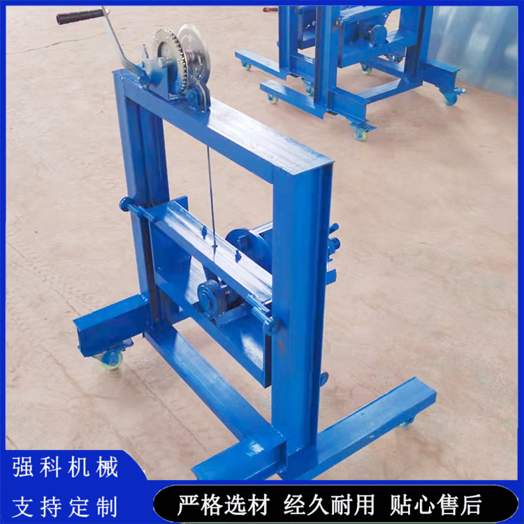 Advertising buckle plate car color steel coil feeding rack Qiangke Machinery thoughtful service