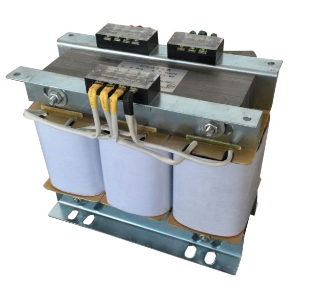 Dry type power transformers use NOMExR insulation material with all copper windings