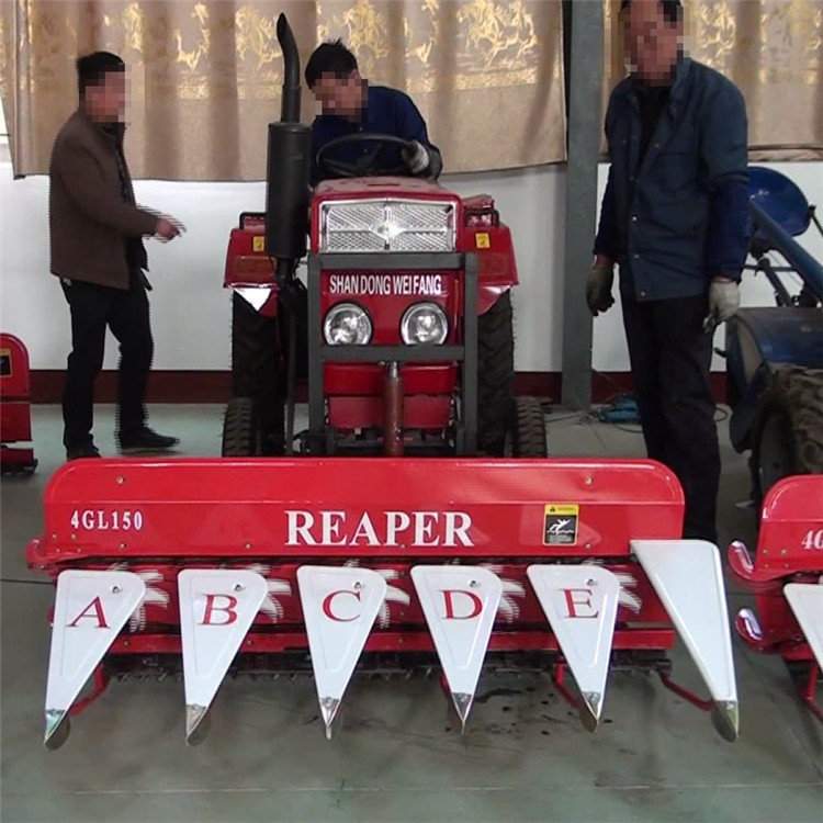 Handheld integrated rice and wheat harvester, new crescent plate harvester, wheat and alfalfa blade harvester