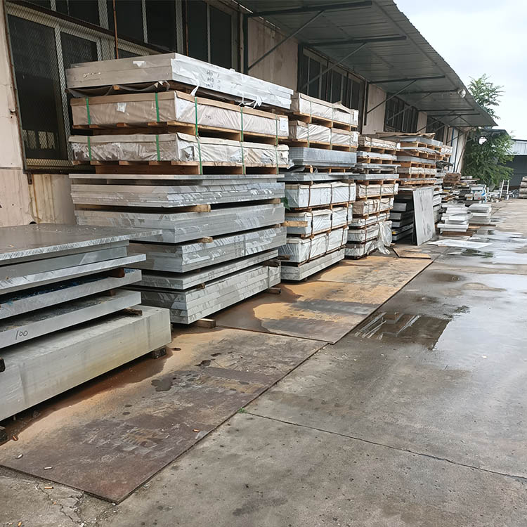 Jinyate Factory 1060 insulated 50 meter fixed length corrugated aluminum plate 3003 embossed pebble five bar anti slip aluminum plate