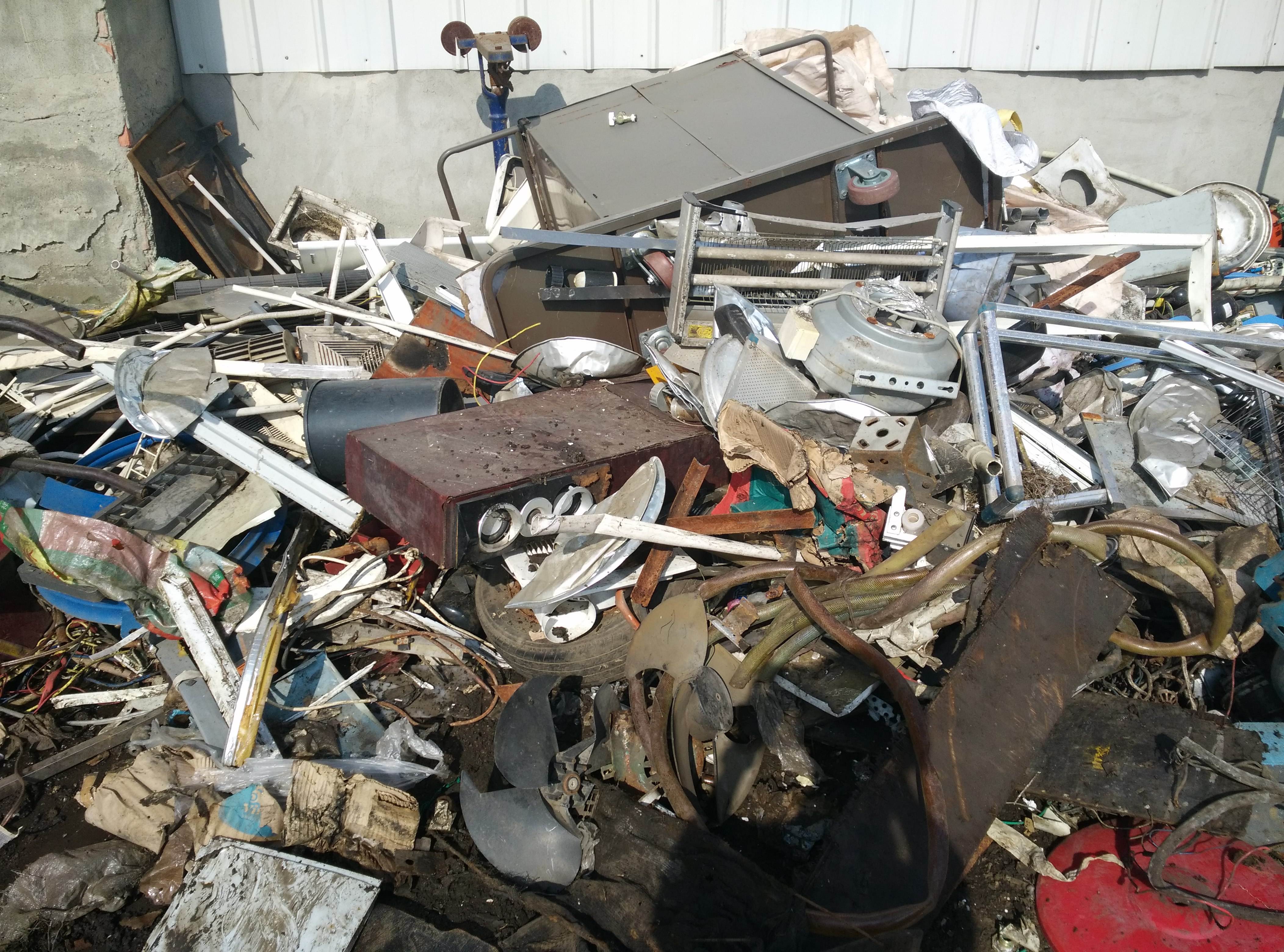 High price door-to-door recycling of scrap iron and metal, long-term acquisition of one-stop service