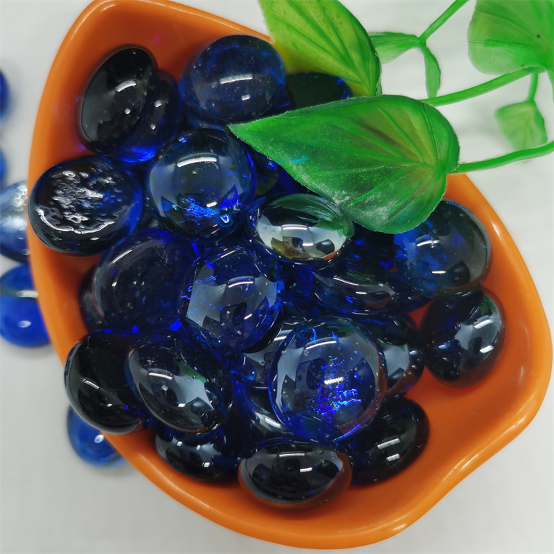 Supply frosted glass flat beads for landscape design, bulk decoration, and landscaping glass beads