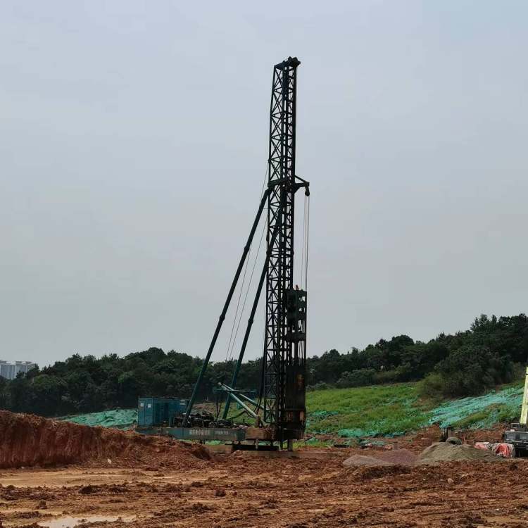 phc500(100)ab-C80型管桩参数是外经500mm 价要225元一米 产品关键词:phc管桩c80多少钱一米;phc管桩c80价格 ...