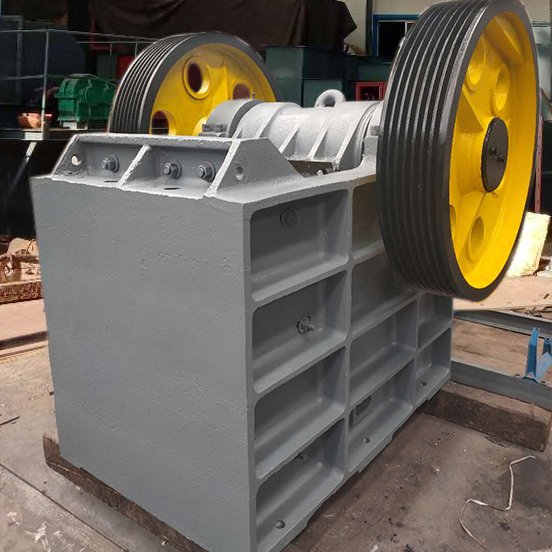 The jaw crusher reduces loss and has excellent quality. The discharge particle size can be adjusted, and the input particle size is large