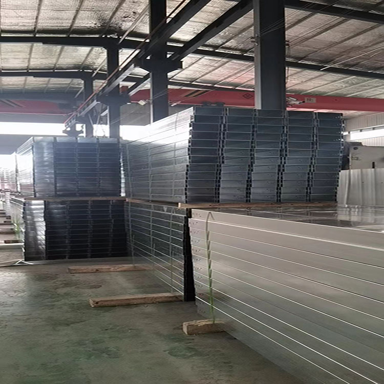 Songsheng Enclosed Power Bridge National Standard Quality 300 * 100 Cable Tray Support Customization