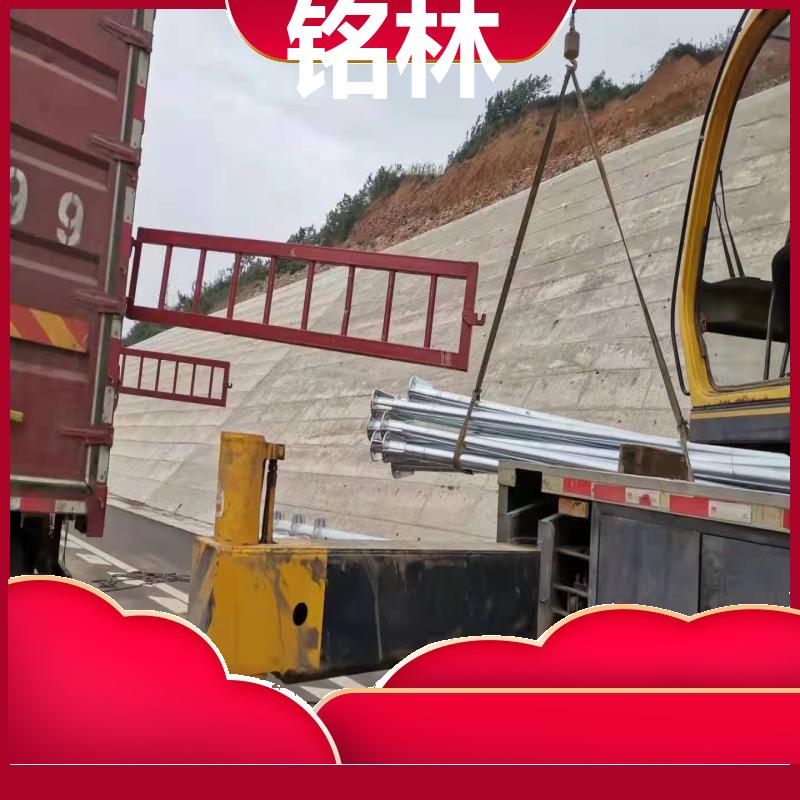  Q235钢材 单柱式交通标志杆 乡村道路 圆柱形 常年制作 铭林