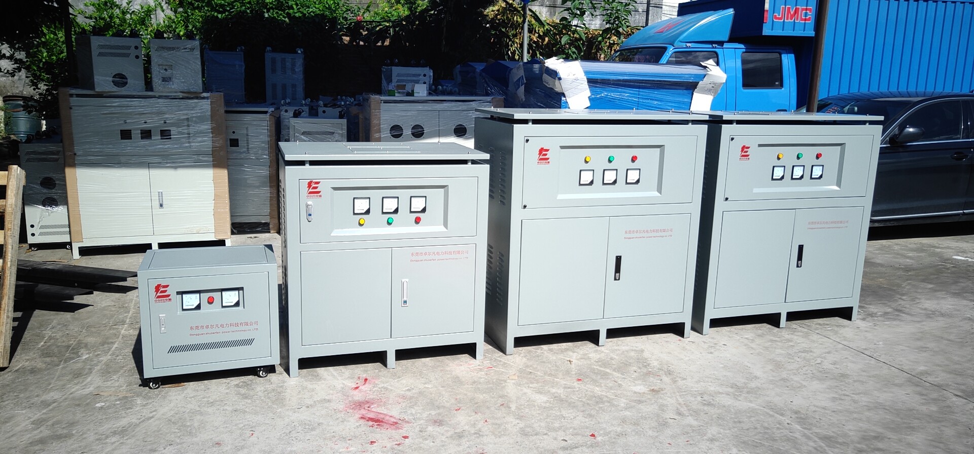 Three phase isolation transformer 380v to 200v 30KVA200KVA400KVA copper wire production with chassis