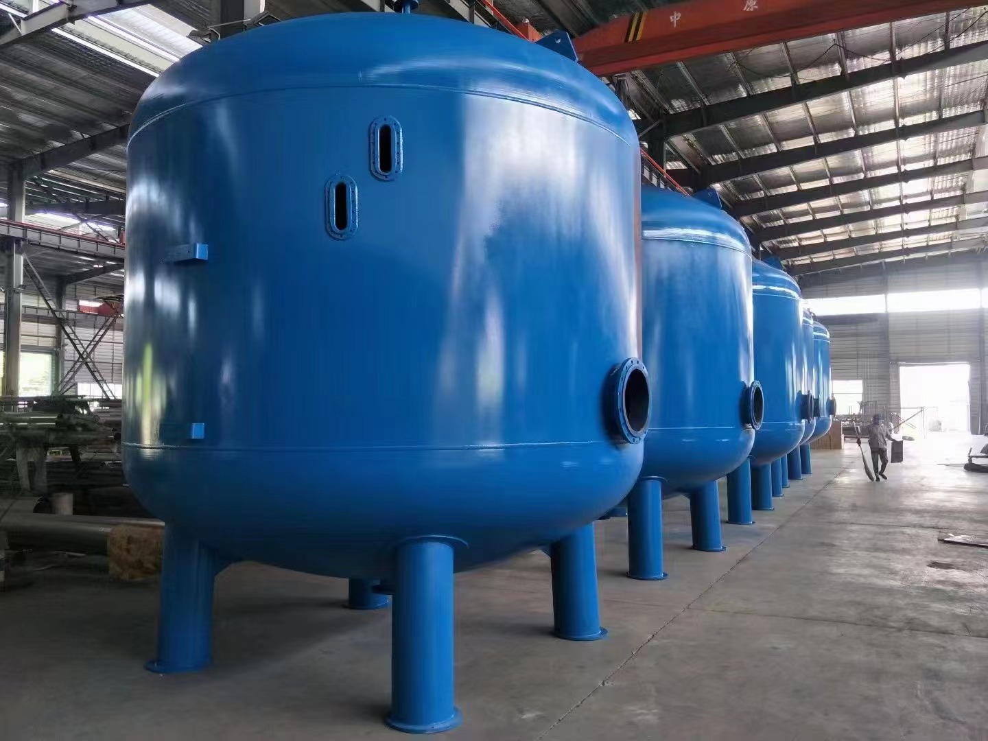 Mechanical filter carbon steel tank lined with plastic, heat-resistant, corrosion-resistant, acid alkali sand filter tank, chemical reaction storage tank