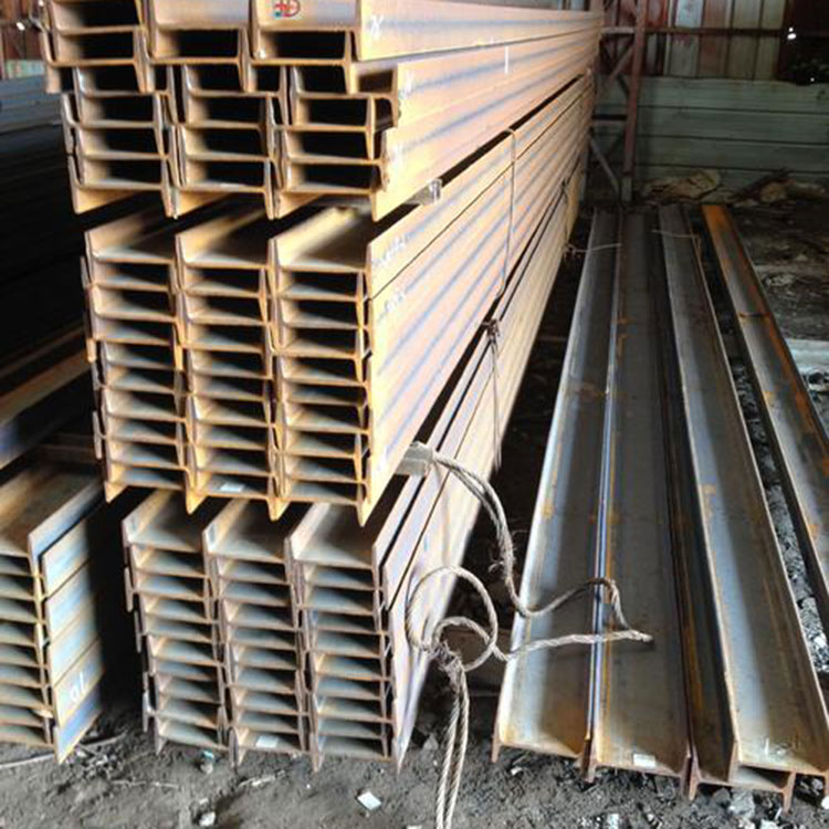 The second-hand steel market recycles old steel all year round and purchases various types of waste metals