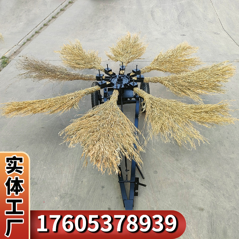 8 bundled broom type road sweepers in the factory area, broom sweeping vehicles, wind and fire wheel folding broom cleaning vehicles, road cleaning