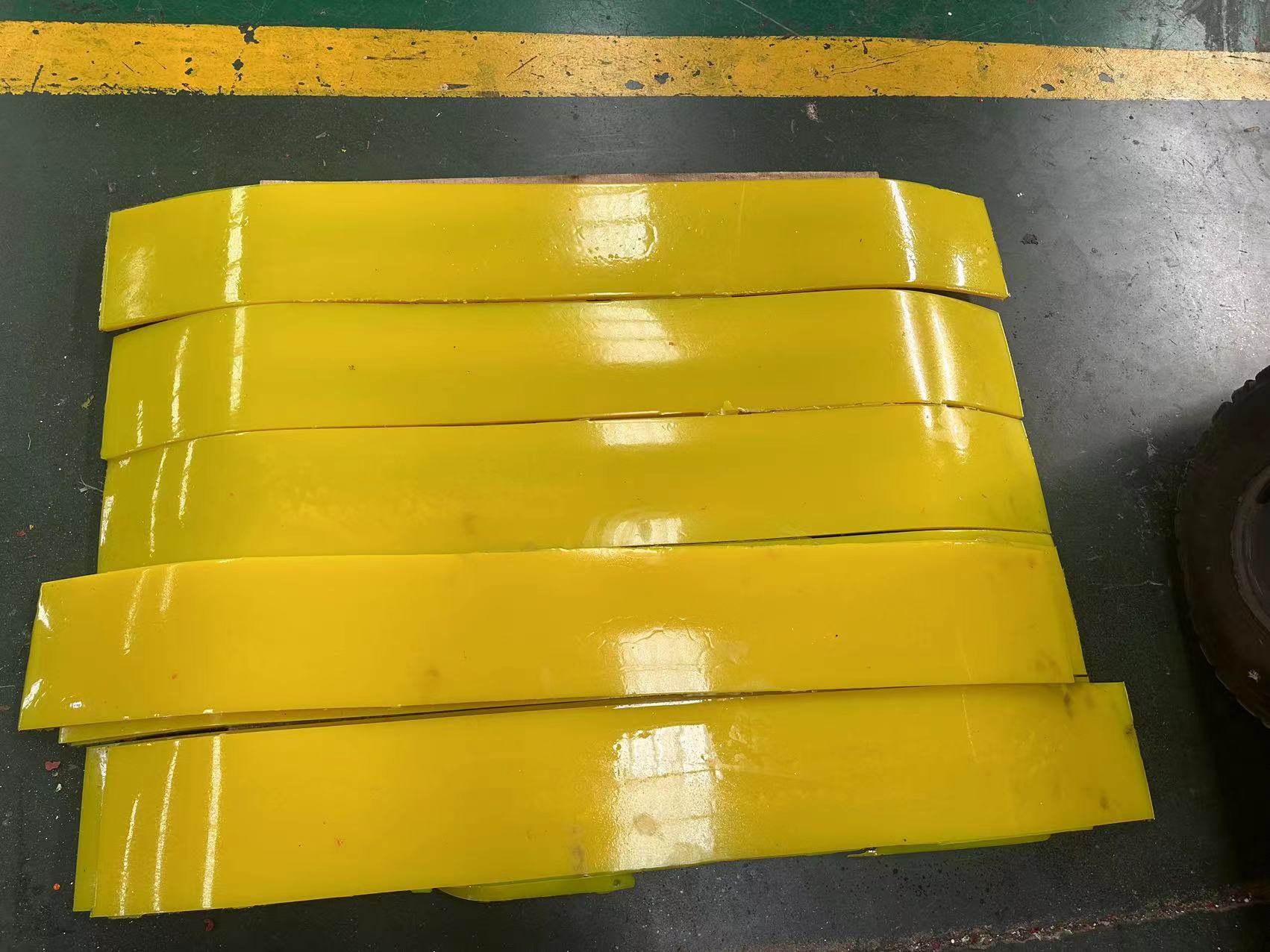 Supply of Youli adhesive board, transparent polyurethane board, PU roll board, oil resistant, wear-resistant, acid and alkali resistant, buffered and shock-absorbing