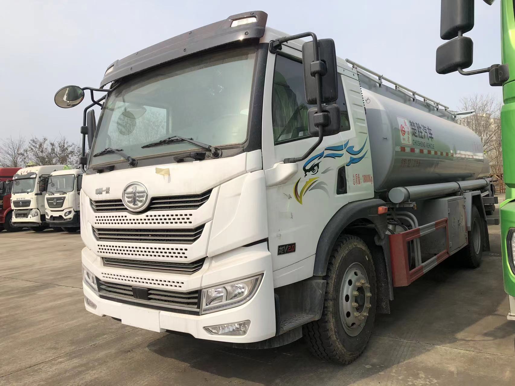 Chusheng brand CSC5180GPGCA6 Jiefang 12.7 square meter ordinary liquid transport vehicle and 15 square meter liquid supply vehicle