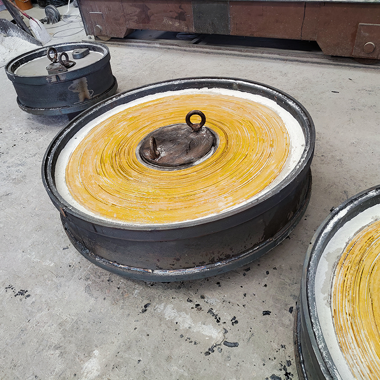 Car recycling plant suction disk, scrap iron, scrap steel transportation, electromagnetic suction disk, high-frequency strong magnetic circular lifting disk