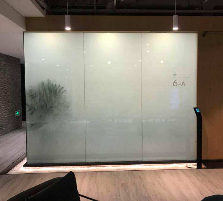 源广 智能调光玻璃 通电变色玻 璃 家用浴室办公隔断