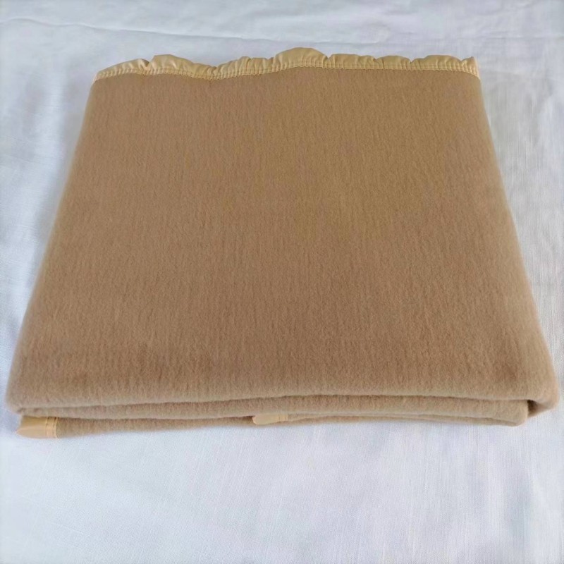 warm blankets for leveling hotels, homestays, ships, hotels, and guest rooms, camel colored blankets