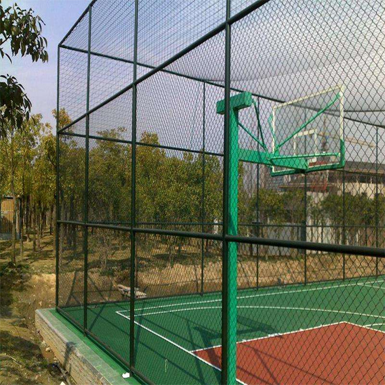 Fence, guardrail, guardrail, industrial chain source, sports field protective hook net