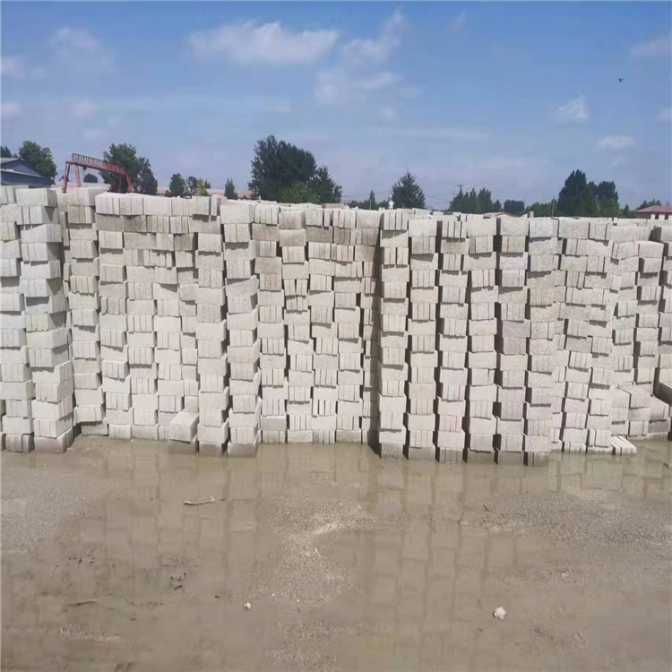 Cement brick factory produces 100 * 200 * 50 cement lime sand bricks with strong load-bearing capacity, cost saving, and compact structure