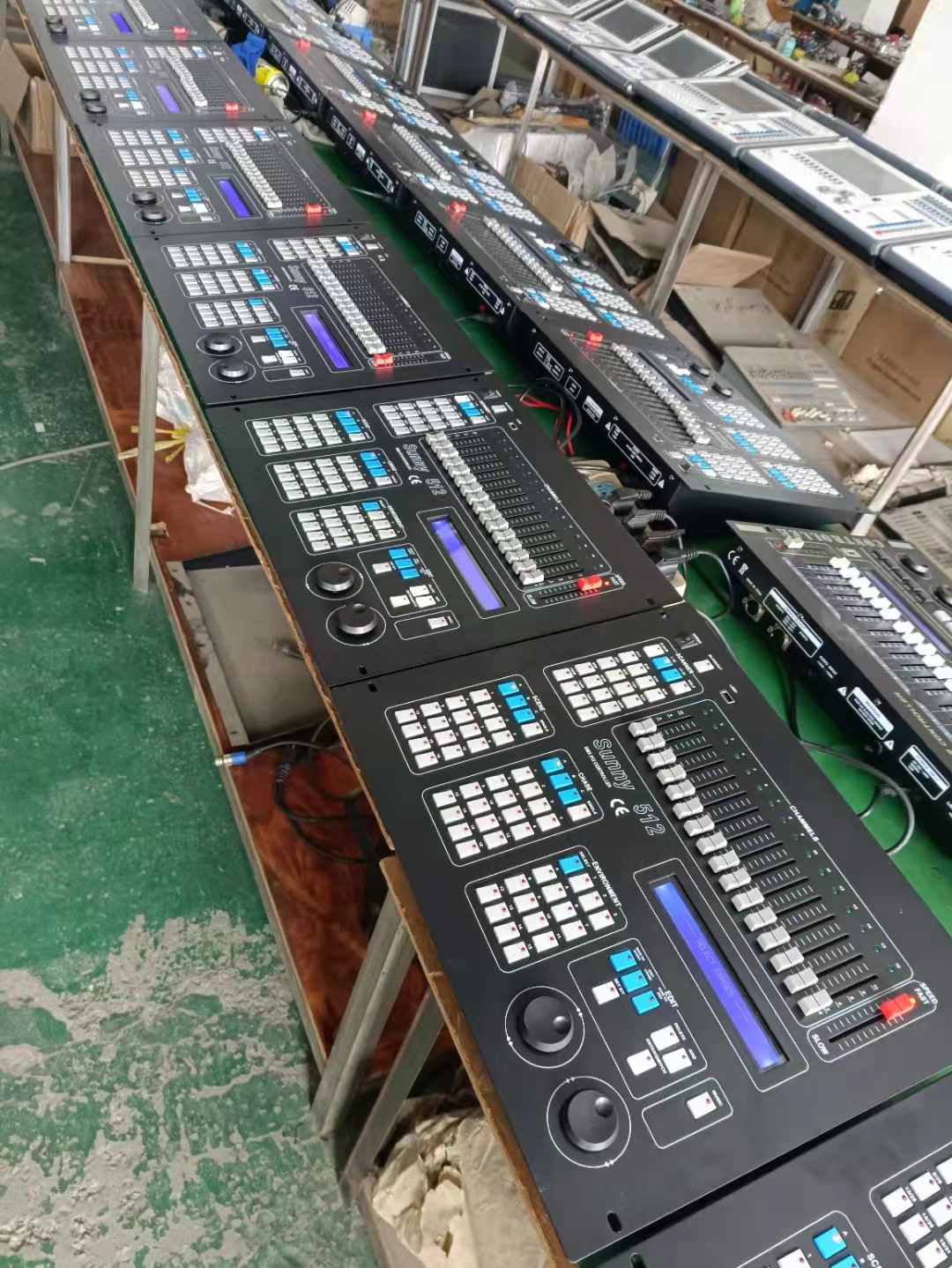 Xuanzhan XZ-K629 Stage Lighting King Kong 1024 Sunshine Performance Console Lighting Console Reputation Guarantee