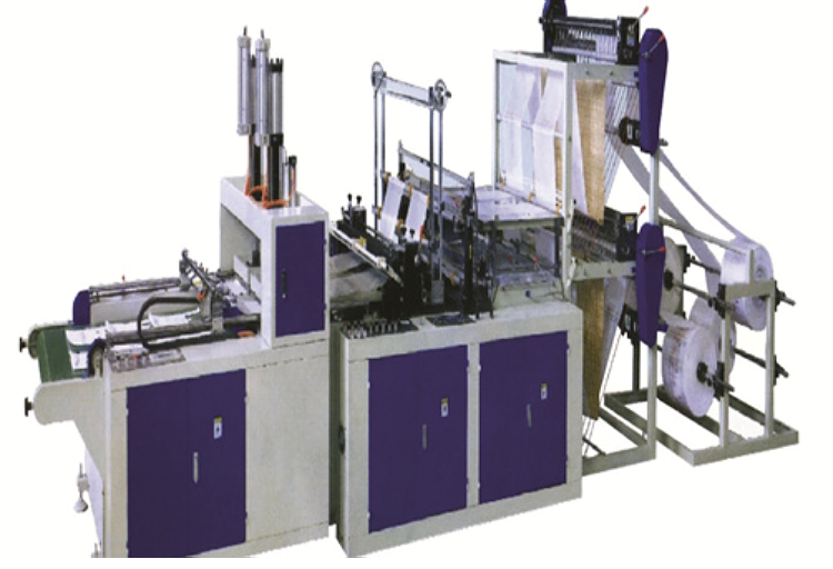 The high-speed computer-controlled sealing and cutting express bag making machine adopts microcomputer control, with high output